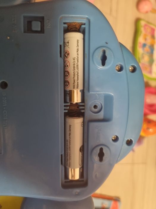 Лот от играчки и книжки