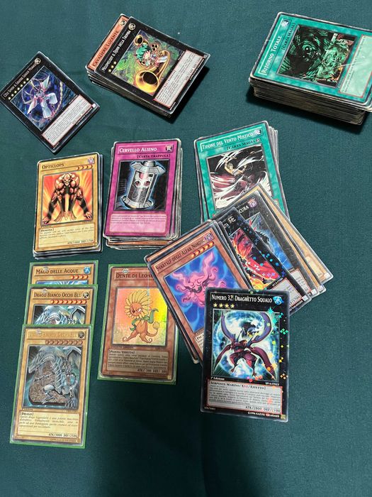 Lot Yu-Gi-Oh, 170+ cărți Blue-Eyes, Judgment Dragon, Starfoil, Holo
