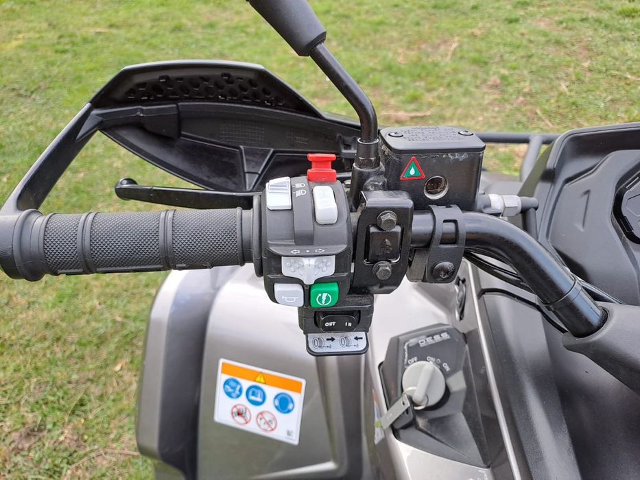 Vând Can-Am Outlander 570Max XT