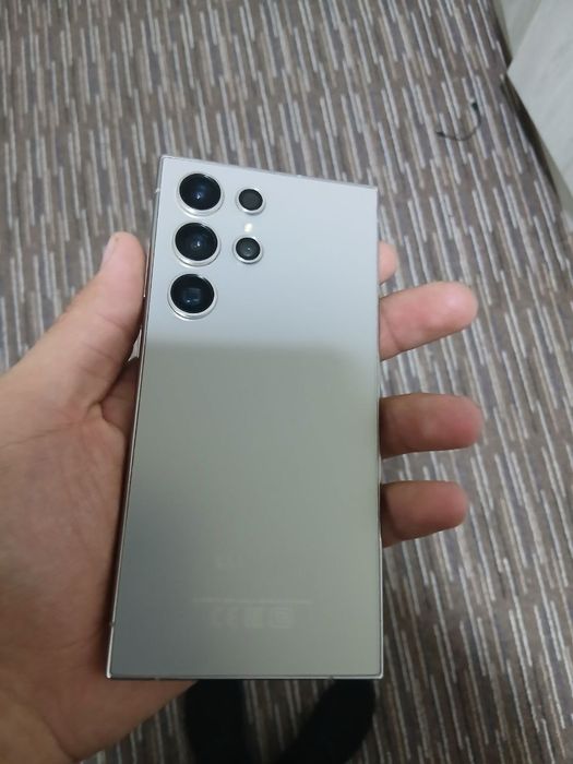 S 24 ultra sotiladi narxi 730 dollor kelishdigan joyi bor holati yaxsh