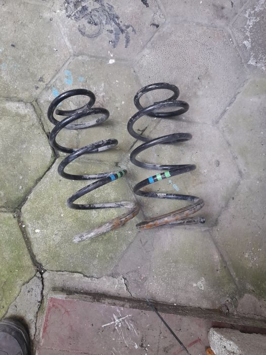 Пружини предни за ( Пежо експерт ,фиат скудо ,ситроен Джъмпи)