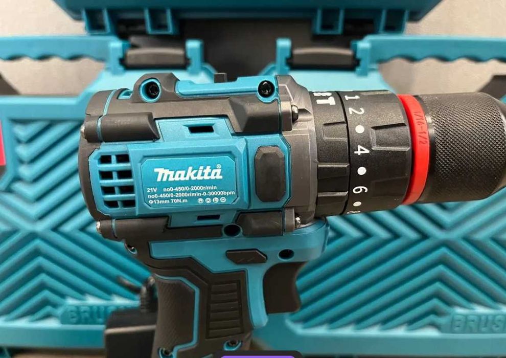 Шуруповерт Makita 21v новый бесщеточный