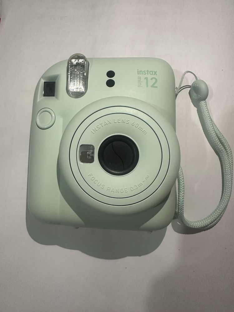 Instax mini 12/ Инстакс мини 12