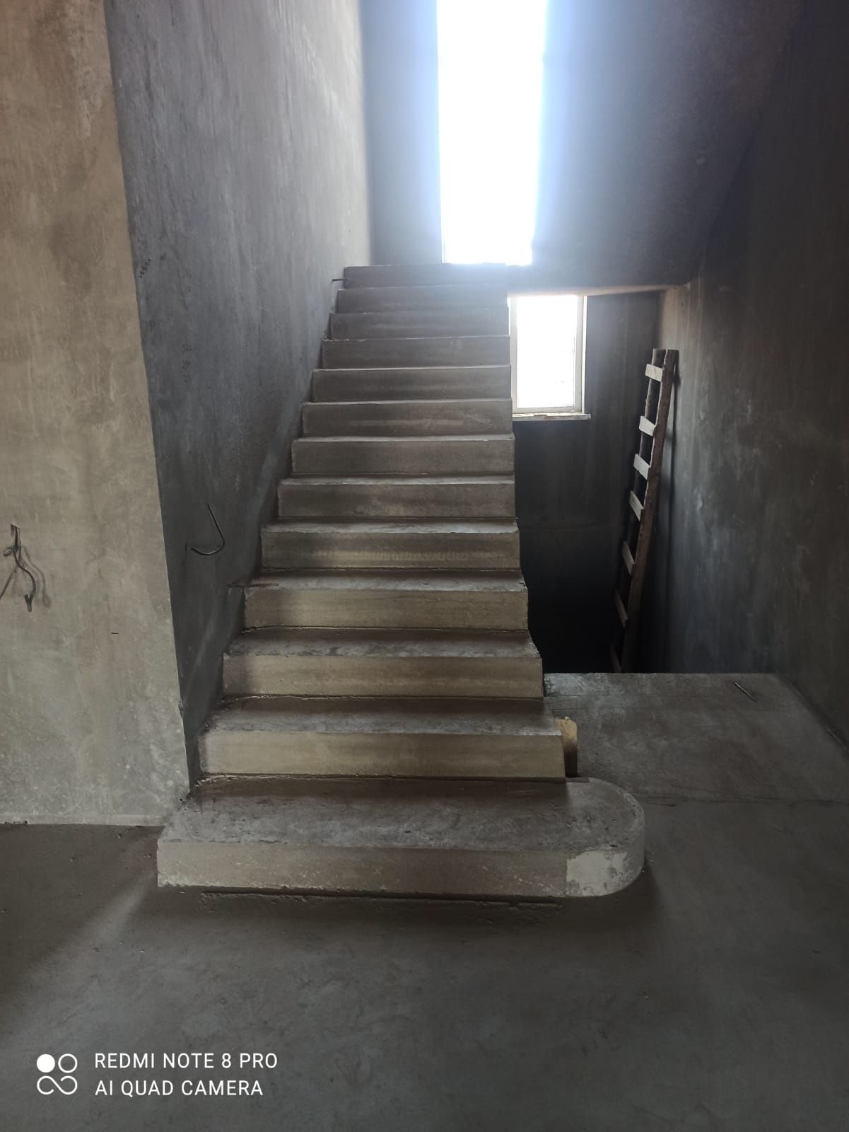 Лестница монолитный каркас бетон коттедж ресторан кафе баспалдак