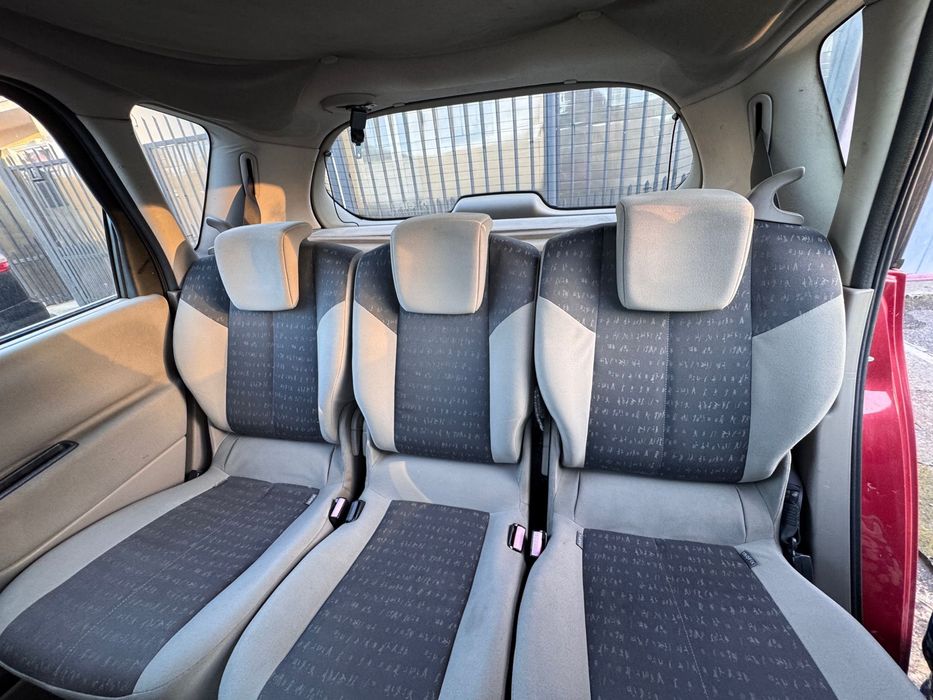 Vand renault scenic 2 , 1.5 dci