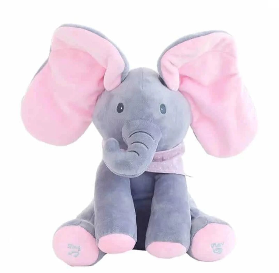 Elefant Cucu Bau in Limba Romana, canta "Daca vesel se trăiește"