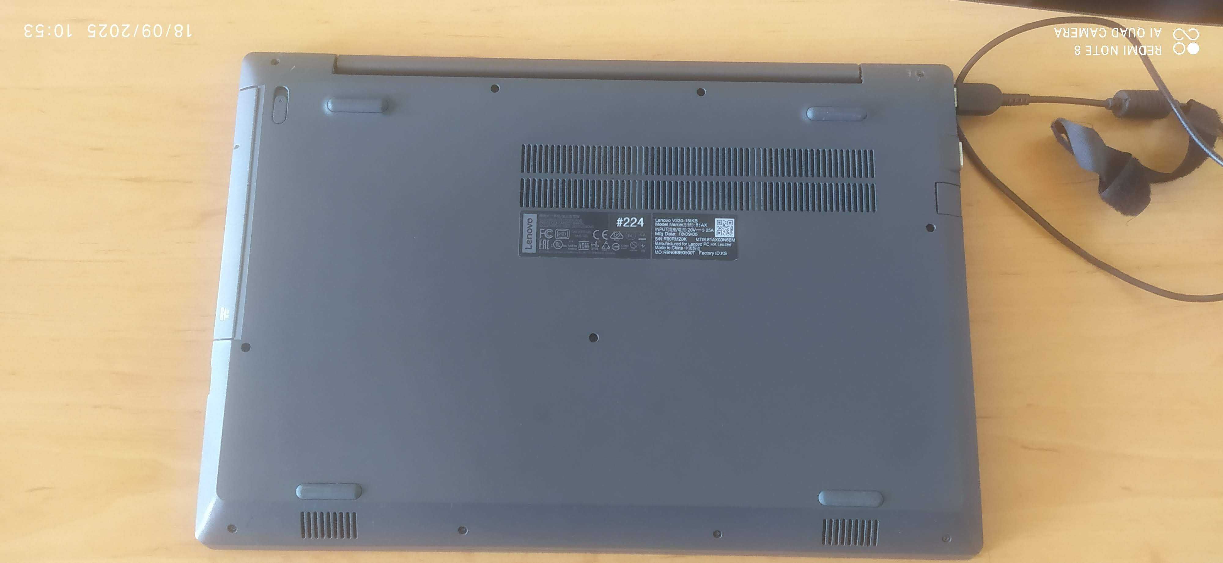 Лаптоп Lenovo V330-15IKB