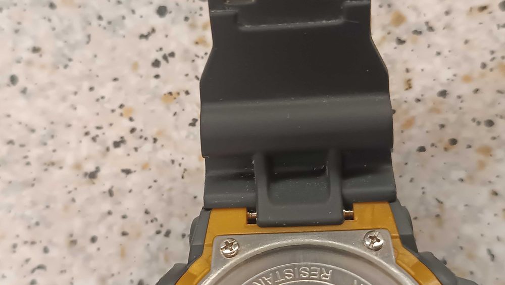 eлектронен часовник SANDA тип G-shock детски часовник