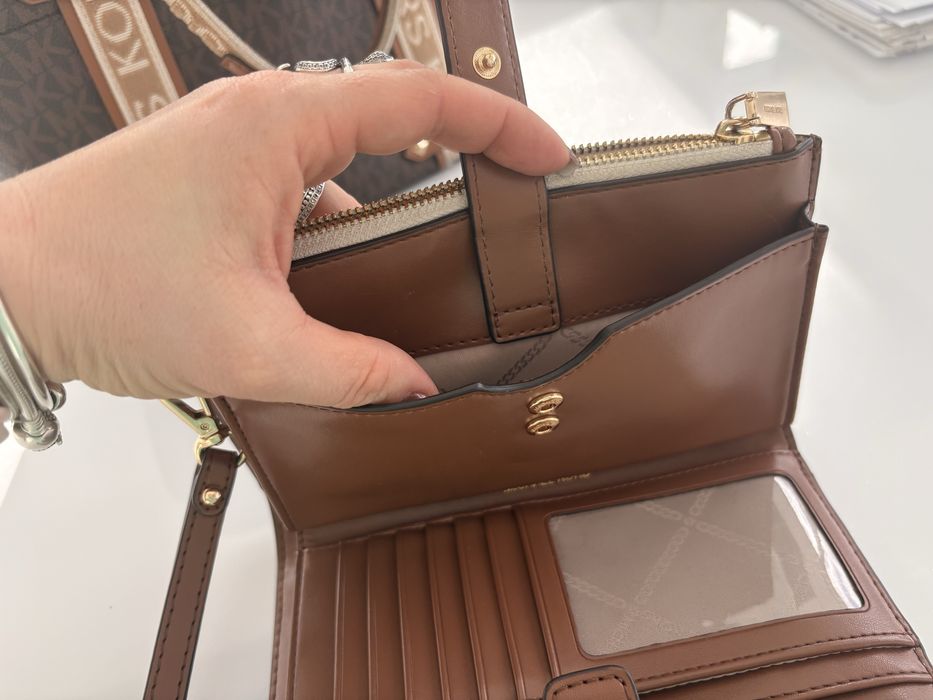 Vând portofel de damă Michael Kors original