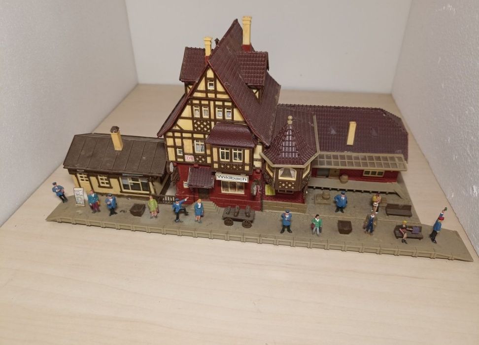 Gara trenulet electric scara 1:87 vollmer 29596
Vollmer 29596
Se v