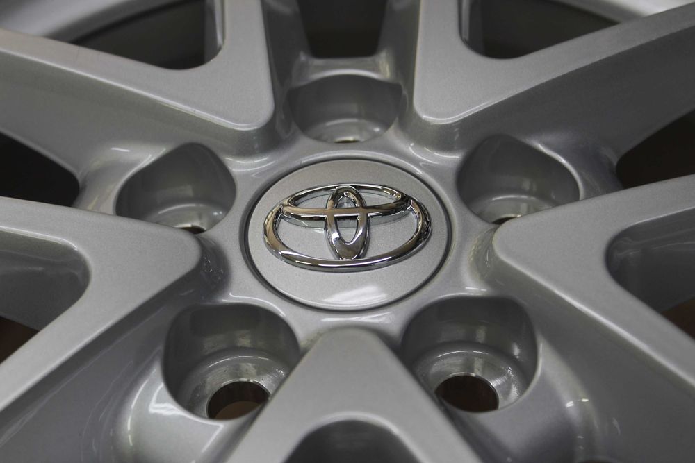 Нови оригинални джанти 16" Toyota Avensis, Auris, Corolla