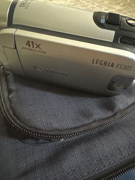 видеокамера Canon Legria fs305