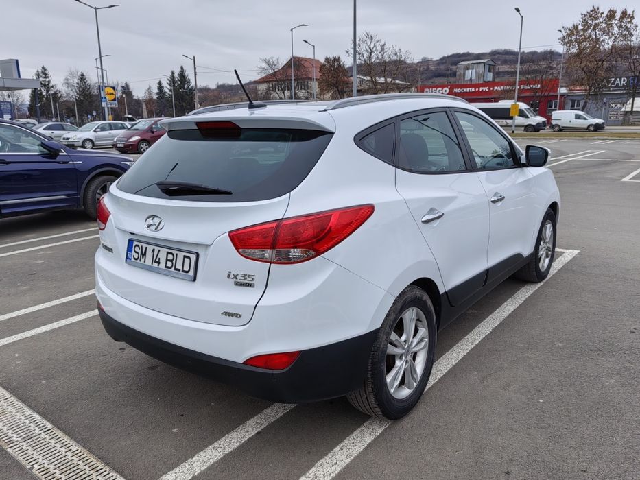 Hyundai ix35 * 2.0 diesel 184 CP* Euro 5*4x4 * cutie automată *