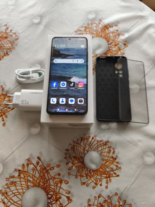 Xiaomi 12 8RAM 256 GB