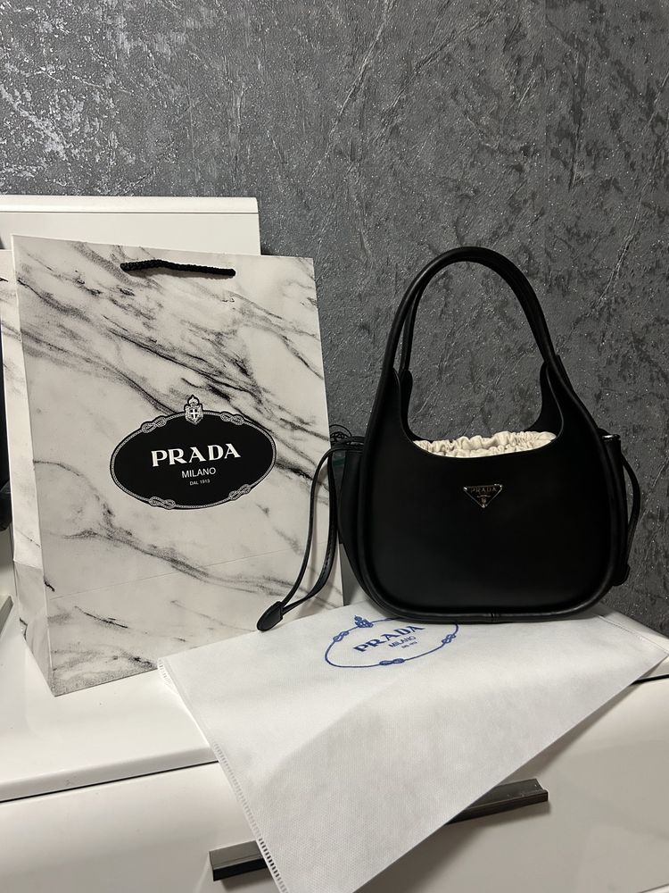 Чанта Prada