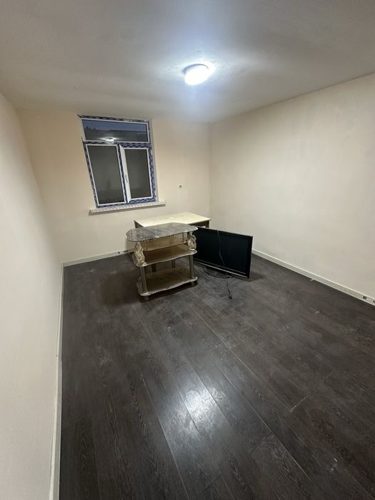 Квартира 2 бөлмелі времянка беріледі