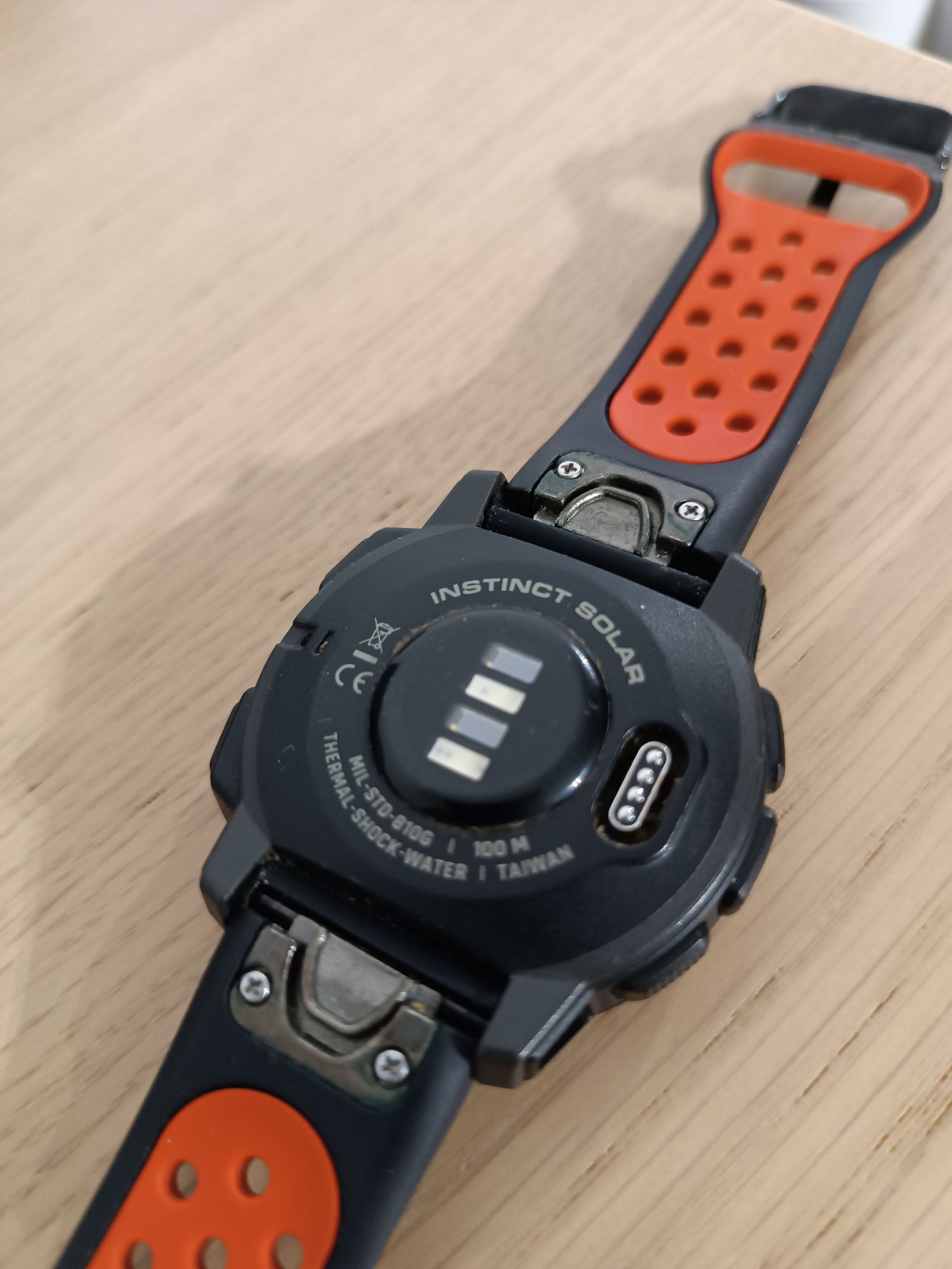 Garmin instinct solar