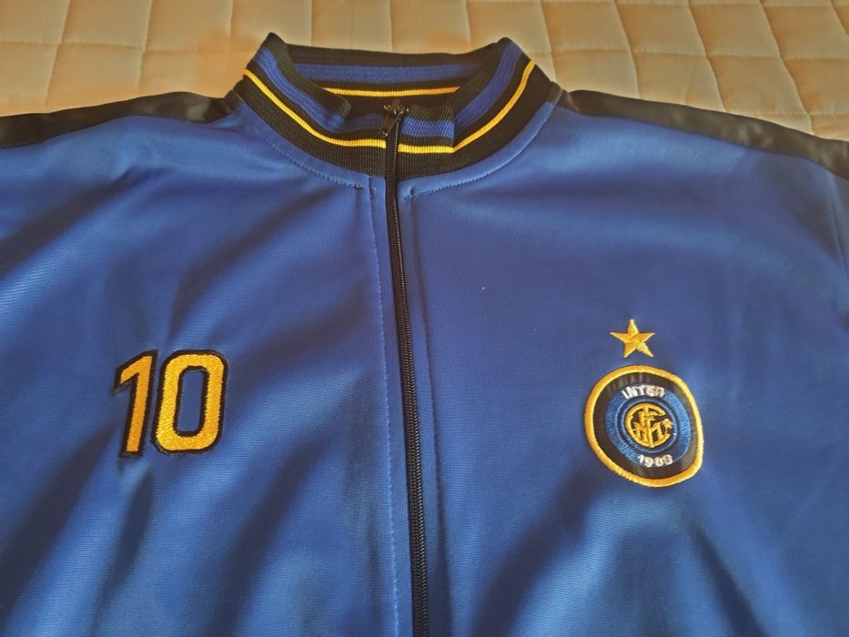 Bluza de barbati  -  100 lei..