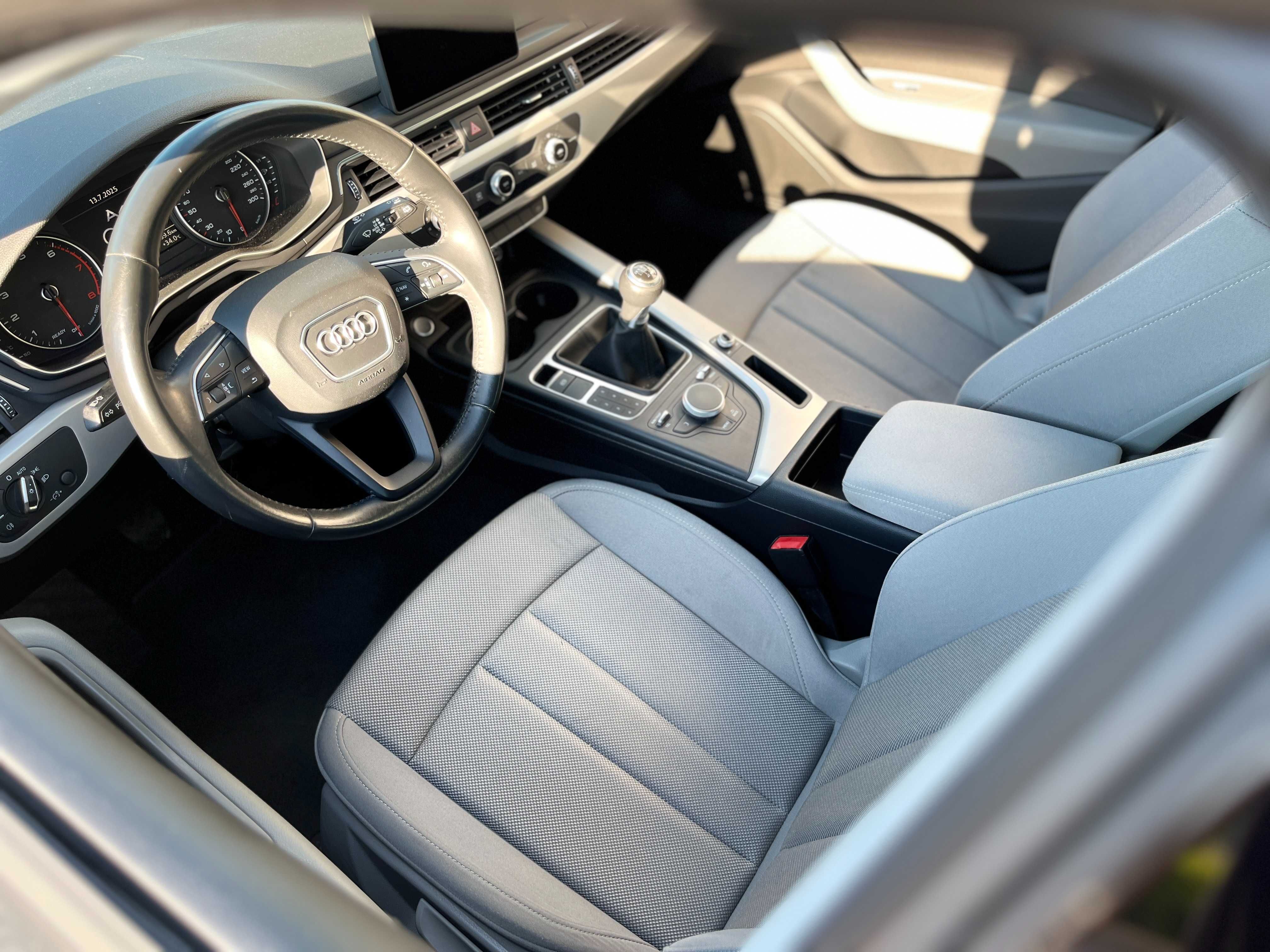 Audi A4 35 TFSI НОВ ВНОС! Лизингов автомобил!