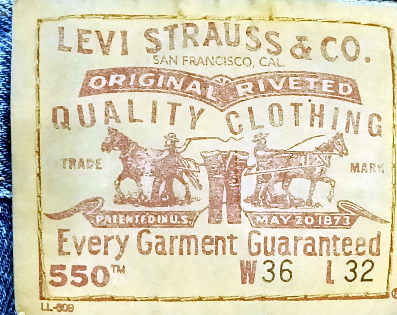 Продам джинсы Levi's 550 оригинал