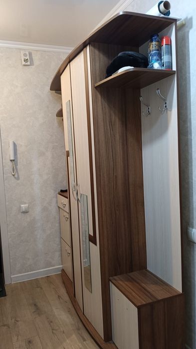Мебель для прихожей в отличное состояние