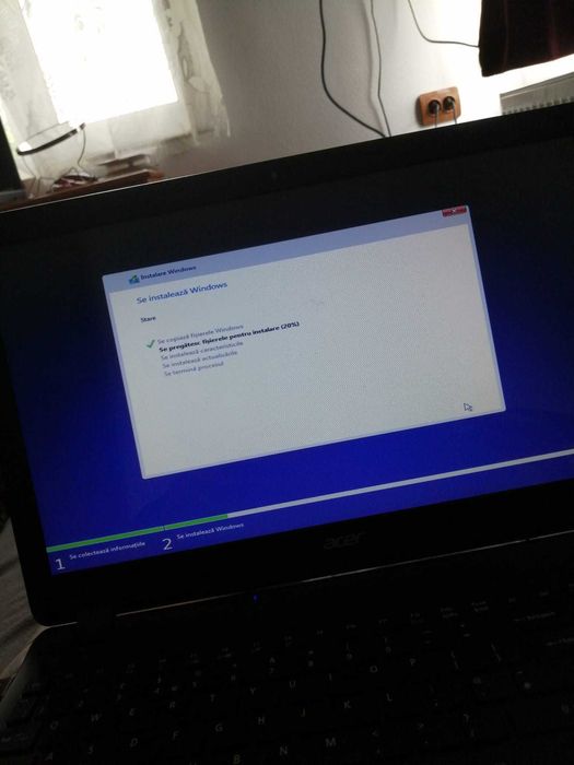 Instalez Windows  cu licența și toate driverele necesare