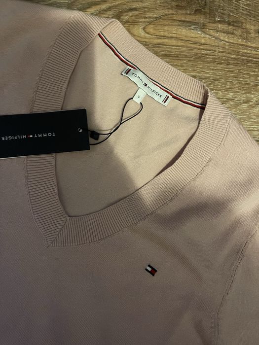 Pulovere tommy Hilfiger dama