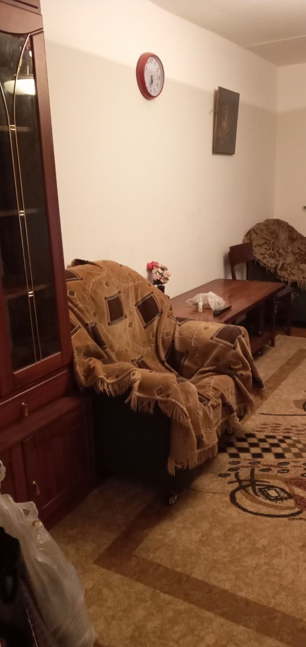 CHILANZAR 9 Kv 2 XONA 3 etaJ SHaroitlar Bor ortacha remonT Srochnoo