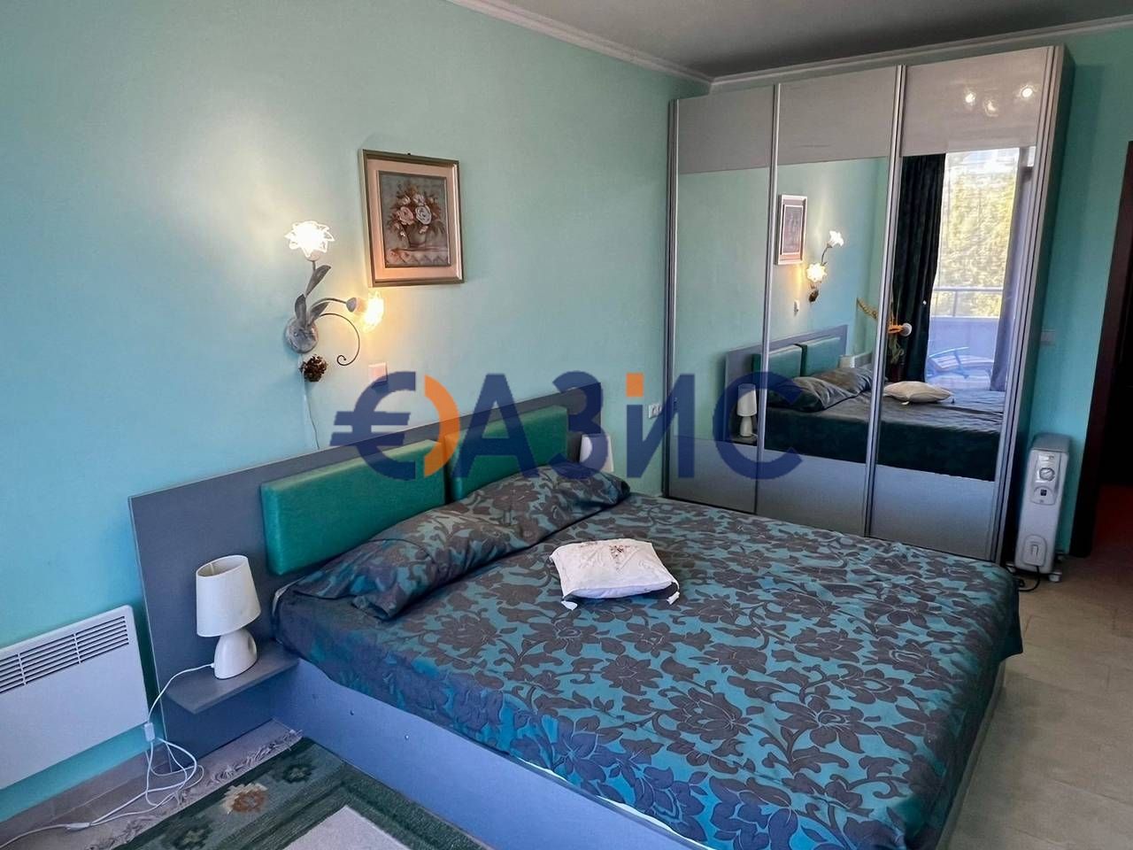 Продава се Двустаен апартамент в к.к. Слънчев бряг - 70 кв.м за 1015 €/кв.м - Снимка #13