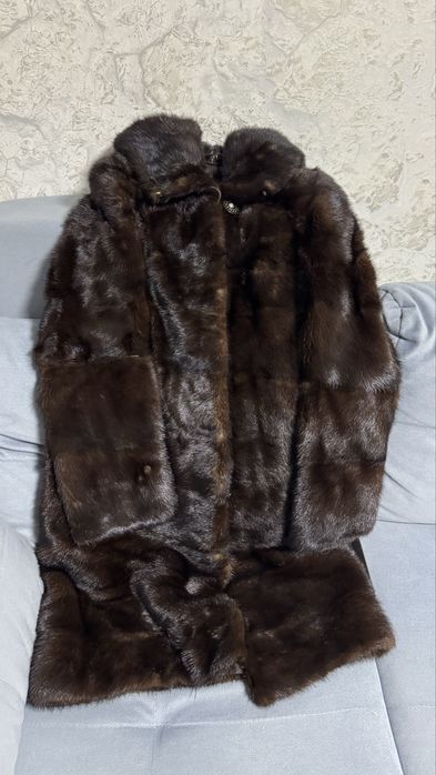 Продам норковую шубу