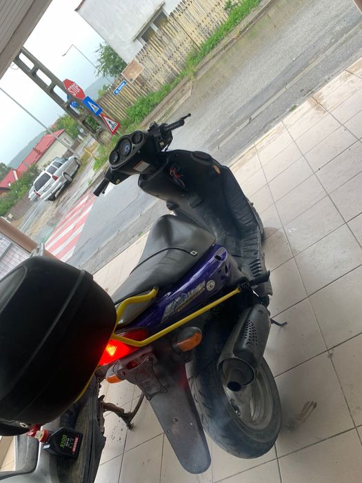 Vând scuter perfectă stare de funcționare din toate punctele de vedere