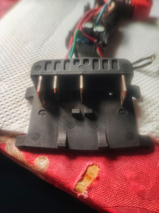 Piese Bosch Profesional GSR 185-LI – utilizată doar 6 luni