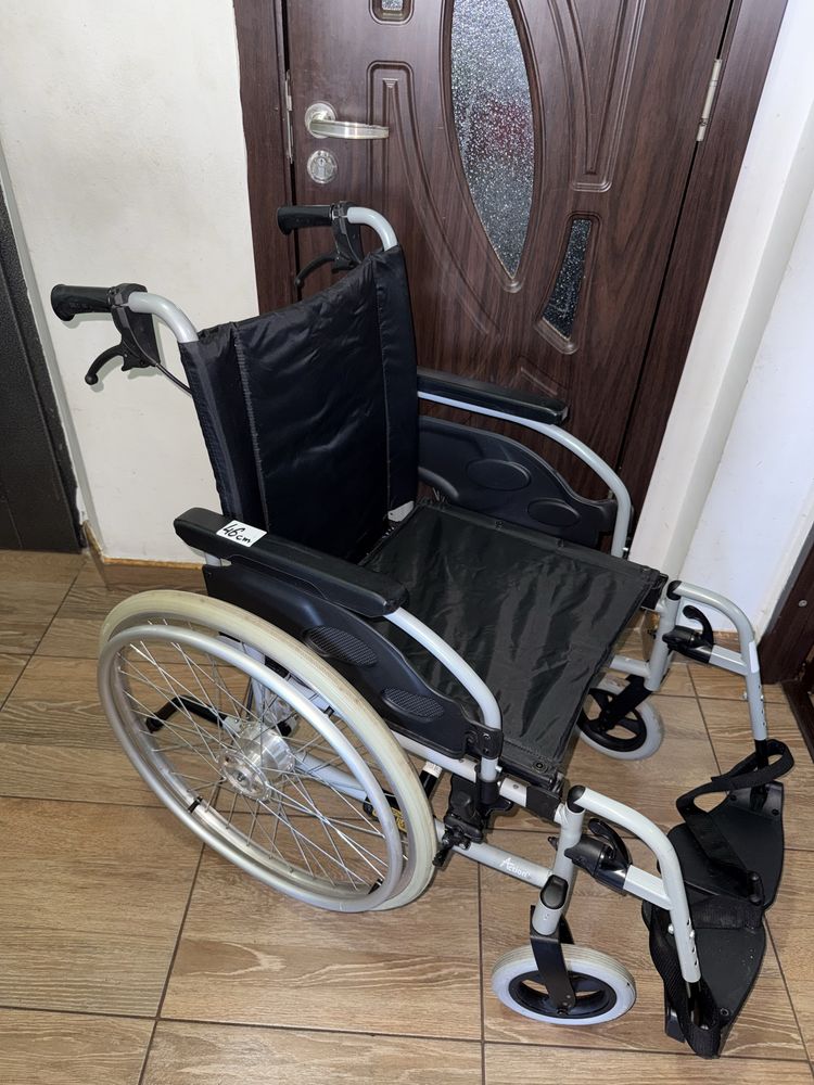 Scaun transport pacienti batrani handicap dizabilitati (ca nou)