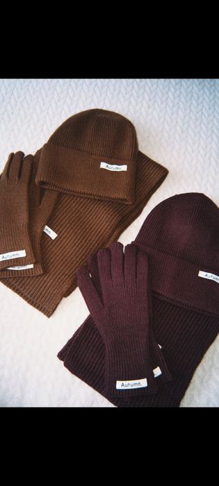 Женский набор шапка, шарф и перчатки