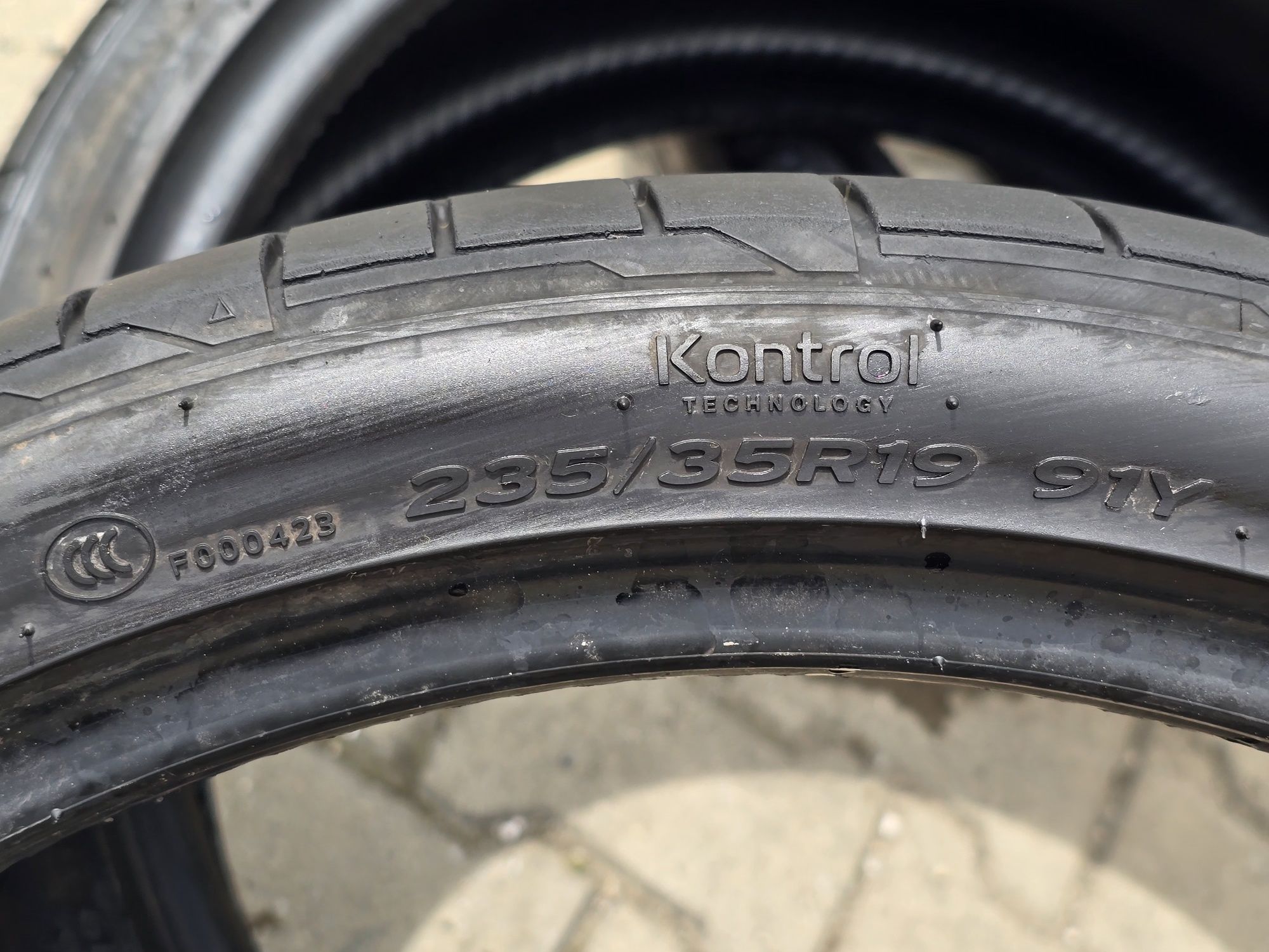 235 35 19 Hankook
