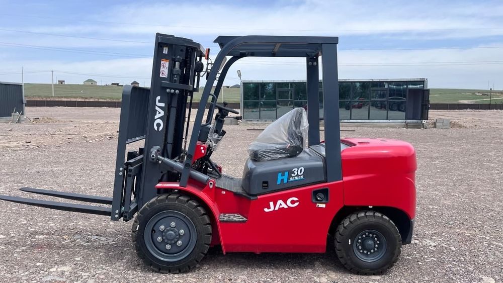 Погрузчик 3 тонны, 3 метраКара jac