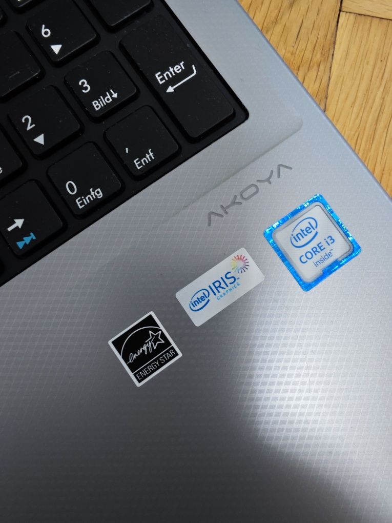 Лаптоп Medion Akoya /ssd / 6GB /