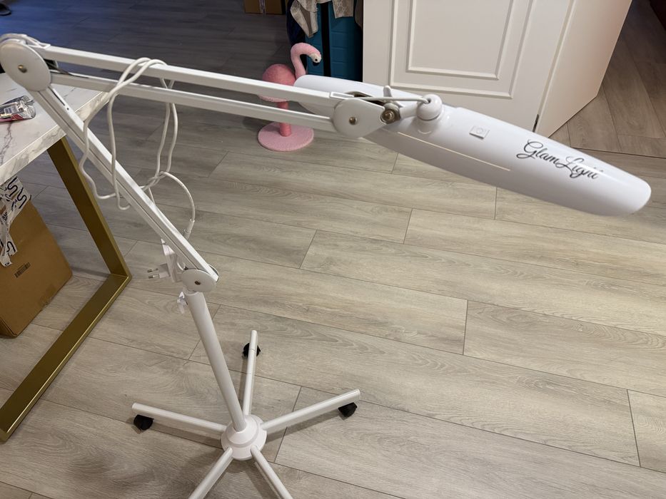 Lampa led lumini profesionala