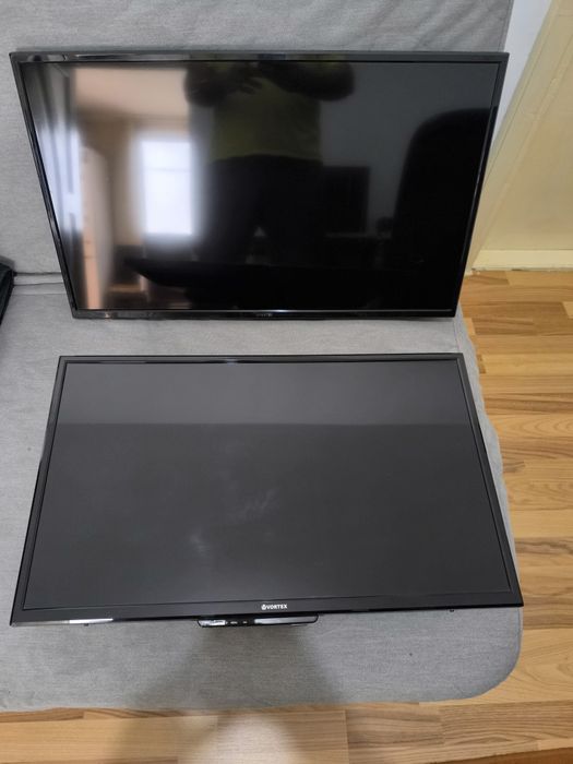 Vind 2 Televizoare Vortex, funcționează perfect, la 250 lei bucata!