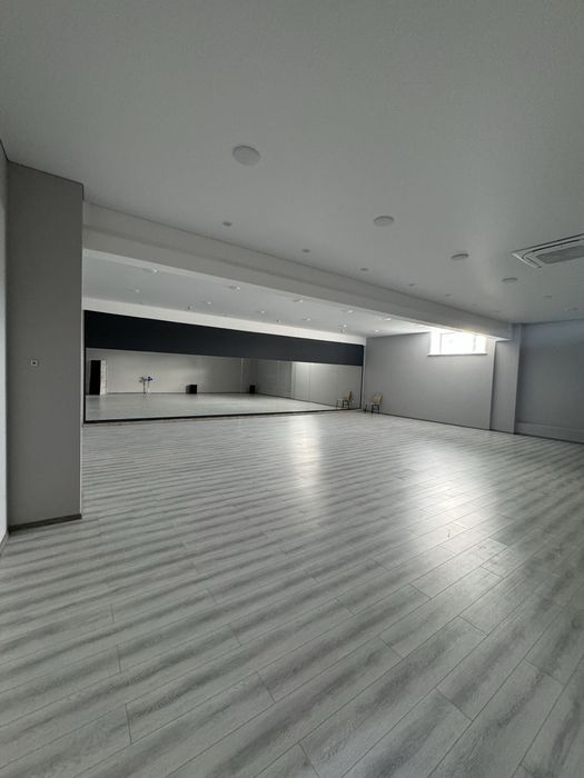 Танцевальный зал 144кв.м и 80кв.м