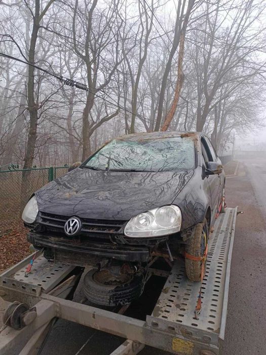 Piese auto din dezmembrari VW Golf 5 1.9 tdi - BXE - negru Z4Z4/LC9Z
