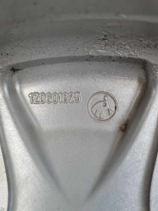 Оригинални джанти за ШКОДА SKODA VW SEAT AUDI R15 5x112 ET38 6.5J