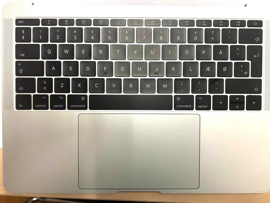 Dezmembrez Apple MacBook Pro 13" Mid-2017 A1708