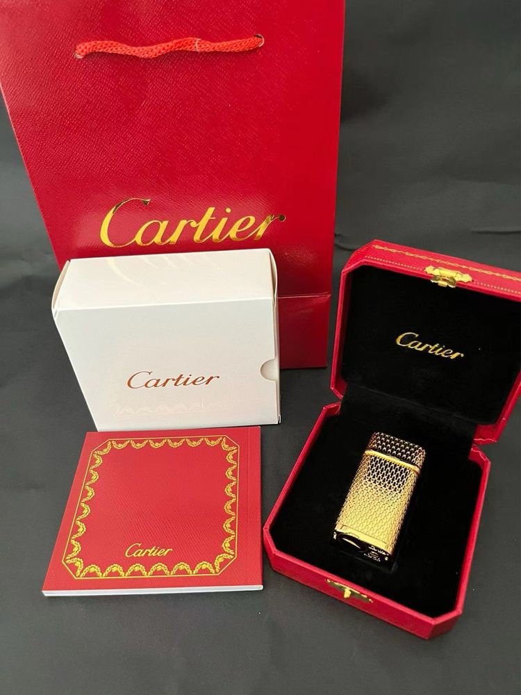 Златна запалка Cartier – Лукс и стил