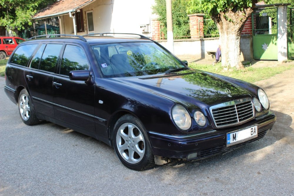 НА ЧАСТИ!! Mercedes W210 E300Td Комби / Мерцедес В210
