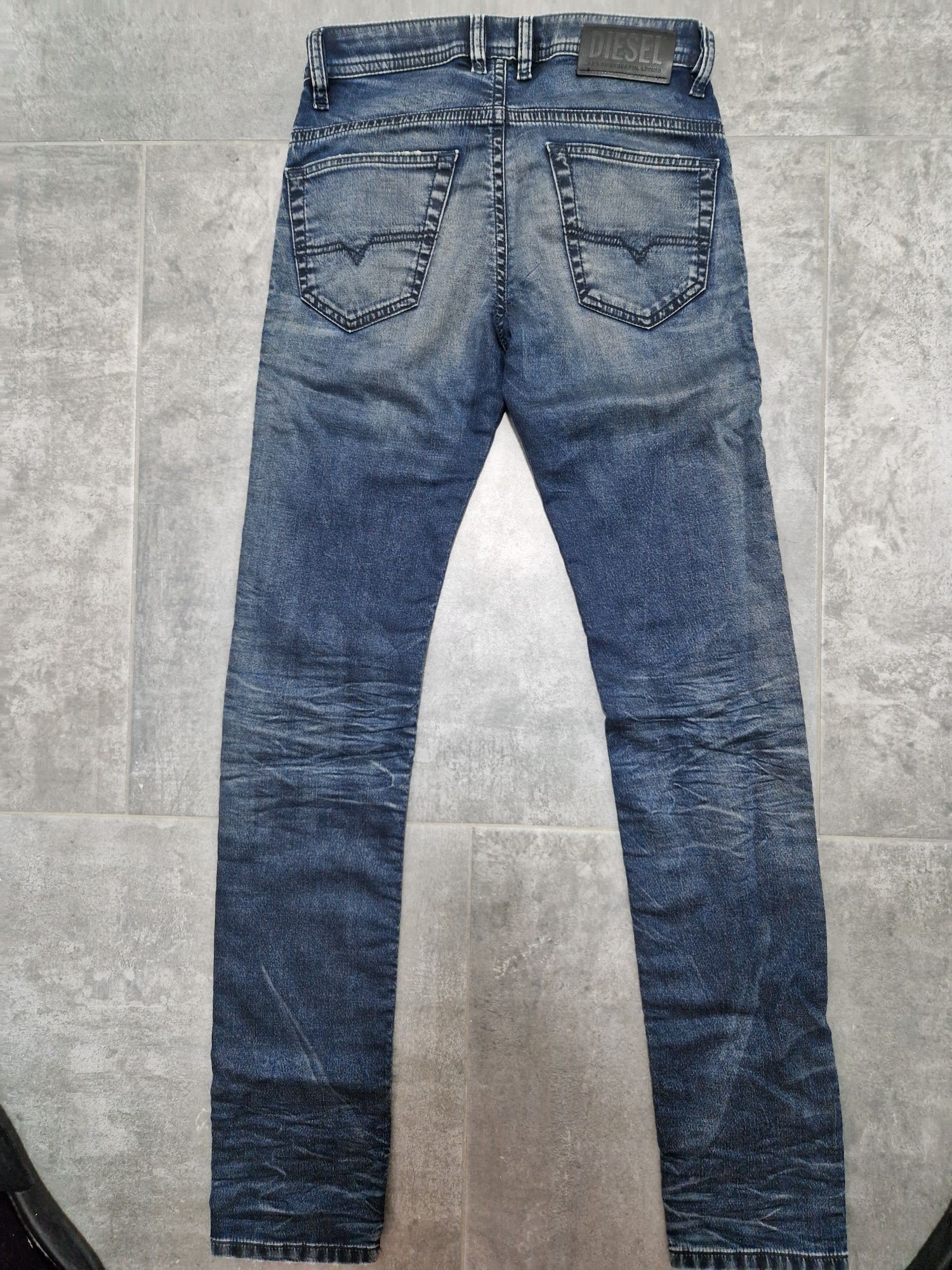 Blugi diesel joggjeans