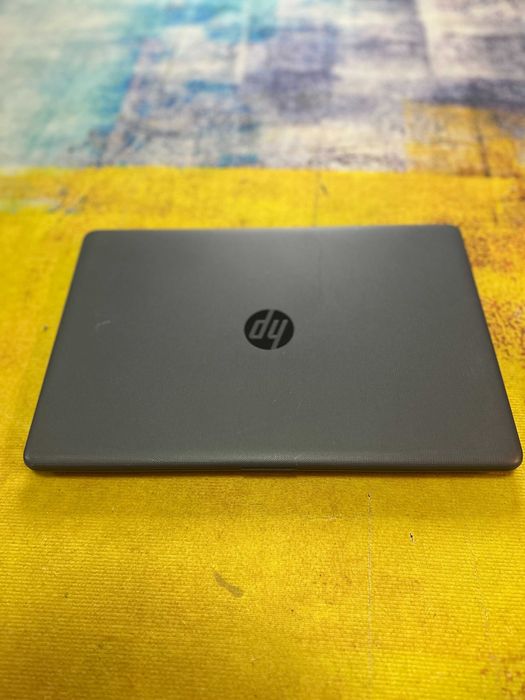laptop Hp 250 G6, 8 gb ram, sssd 120 gb , windows 10