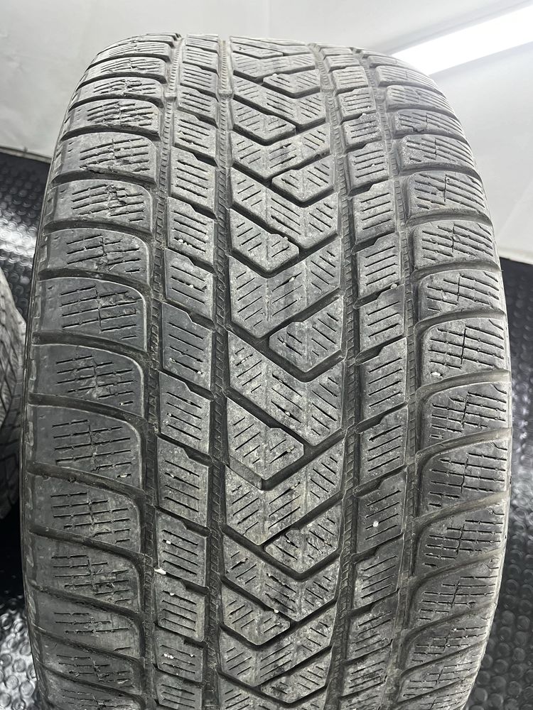 295/40/21 Зимни гуми Pirelli Scorpion