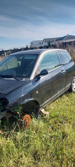 Lancia ypsilon 2011 1.4