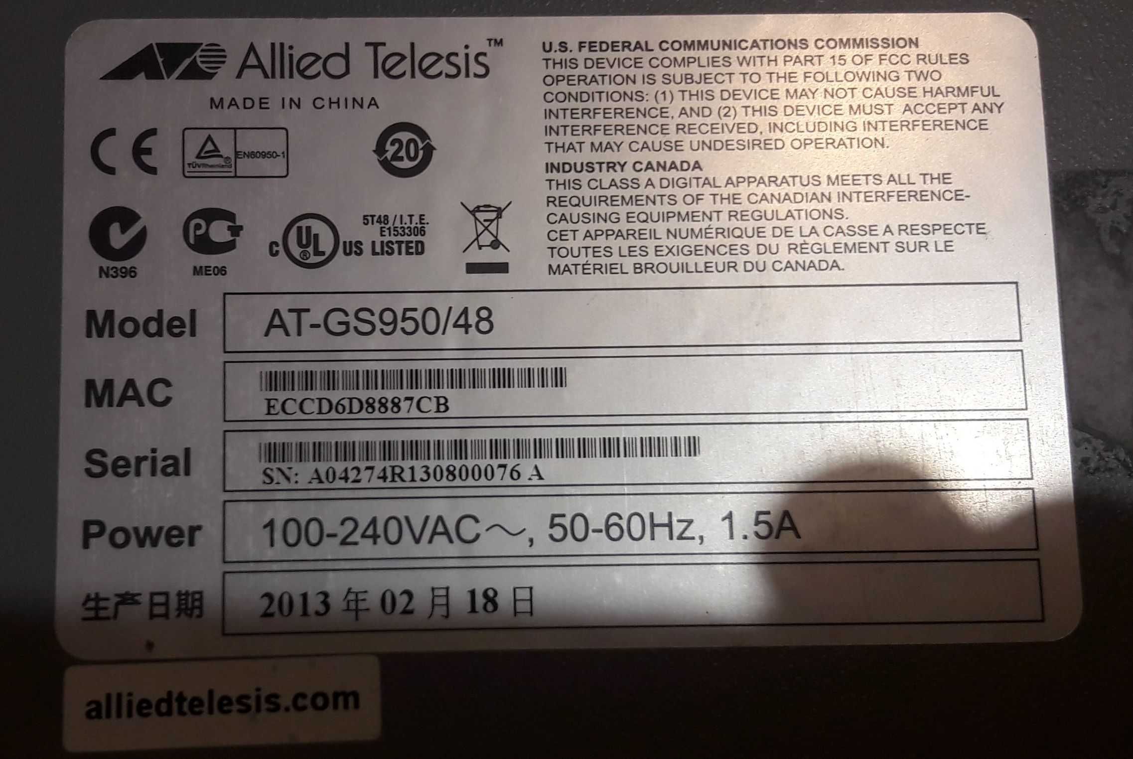switch gigabit 48 porturi Allied Telesis AT-GS950/48, cu management